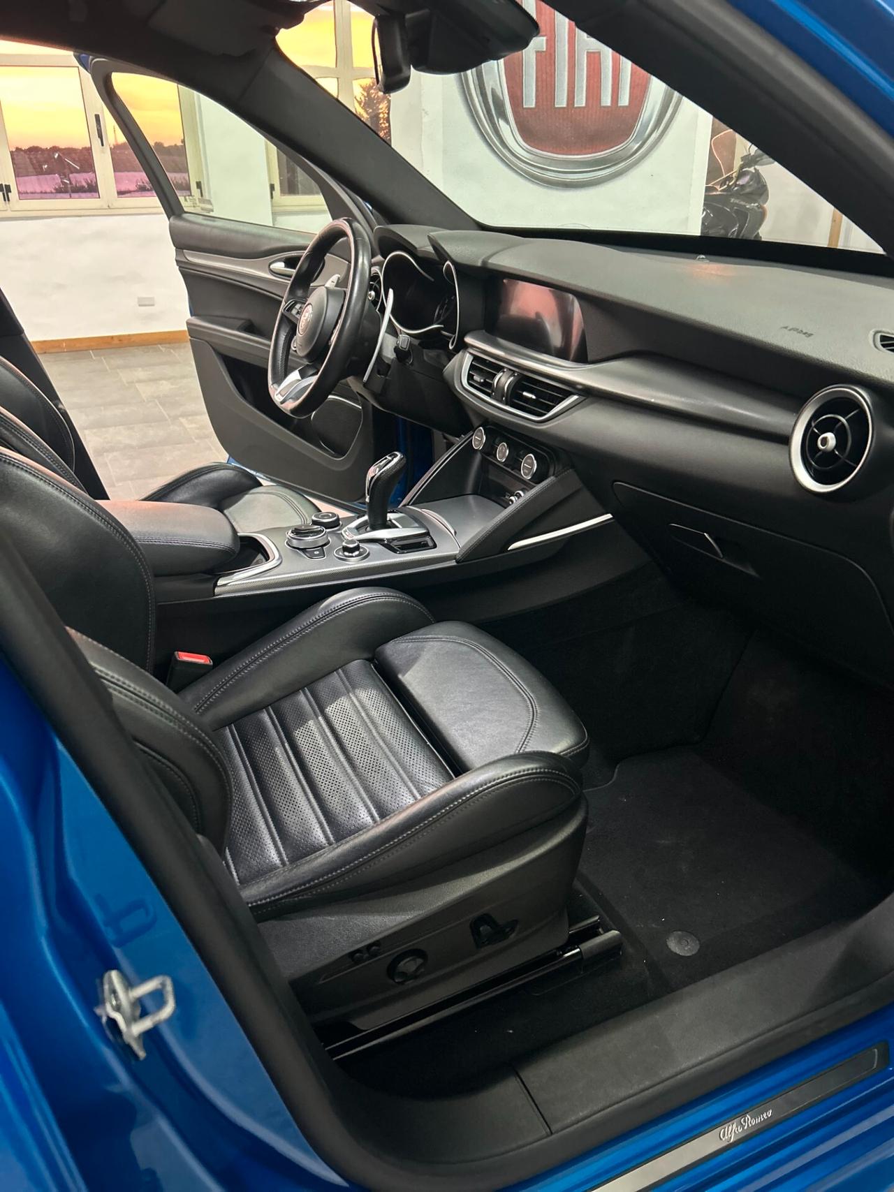 Alfa Romeo Stelvio 210 CV AT8 Q4 Veloce