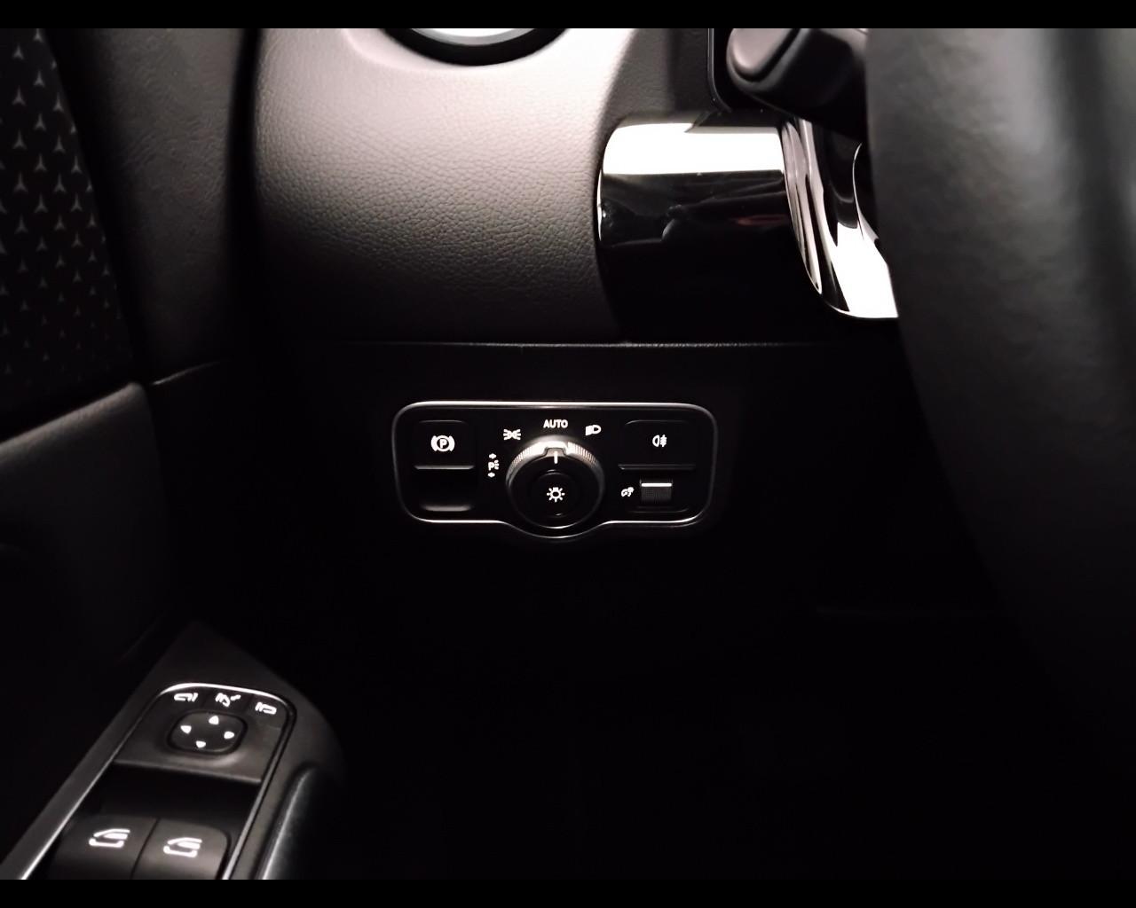 Mercedes-Benz GLA-H247 2023 - GLA 200 d Progressive Advanced auto