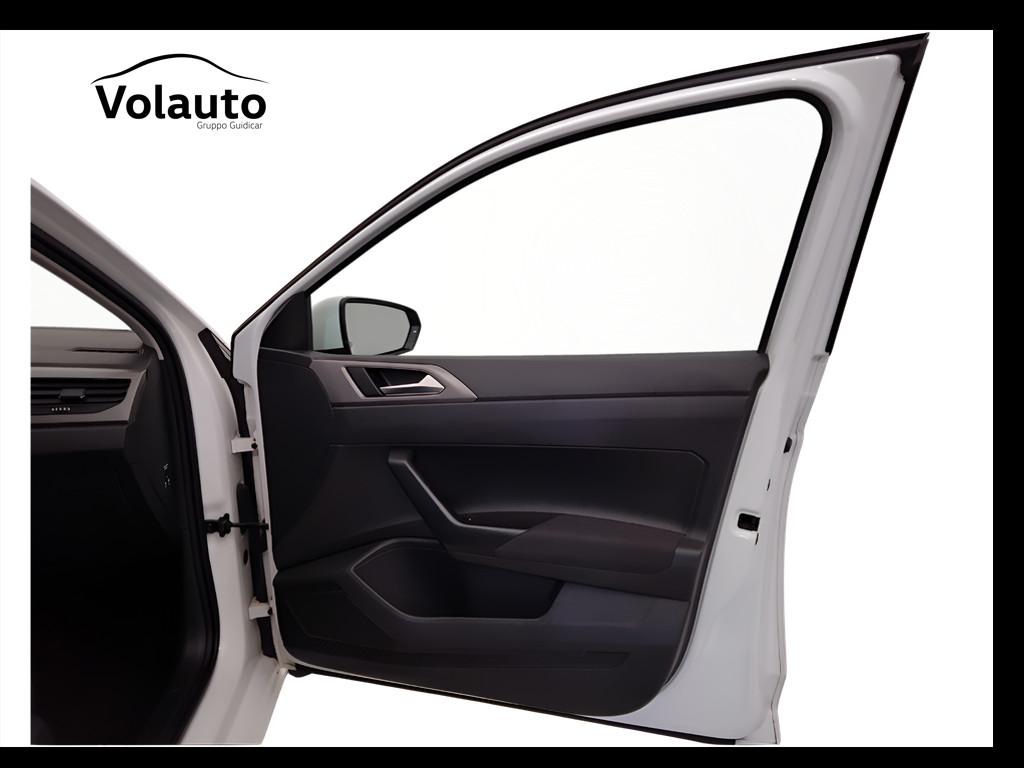 VOLKSWAGEN Polo VI 2017 - Polo 5p 1.0 tgi Comfortline 90cv my19