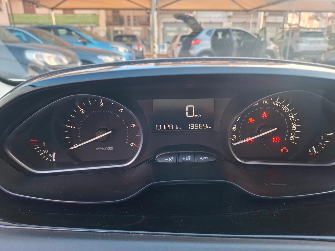 Peugeot 208 - 1.6 HDi Navi|Clima|Sensore 2017