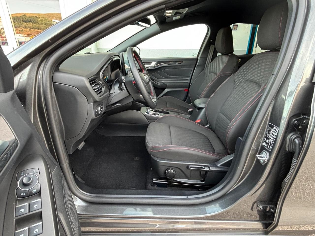 Ford Focus 1.5 EcoBlue 115 CV automatico 5p. ST-Line