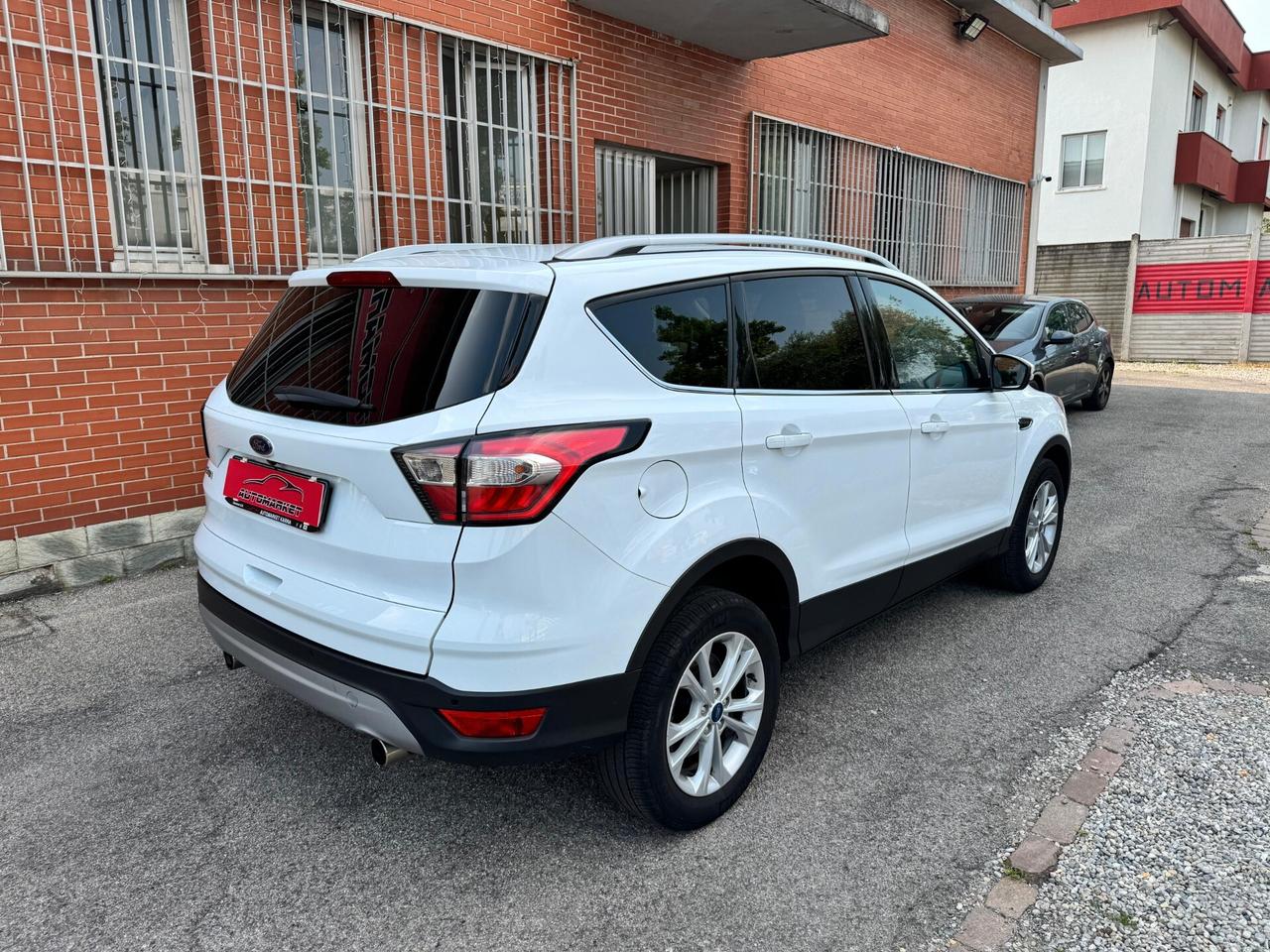 Ford Kuga 1.5 TDCI 120 CV S&S 2WD Titanium