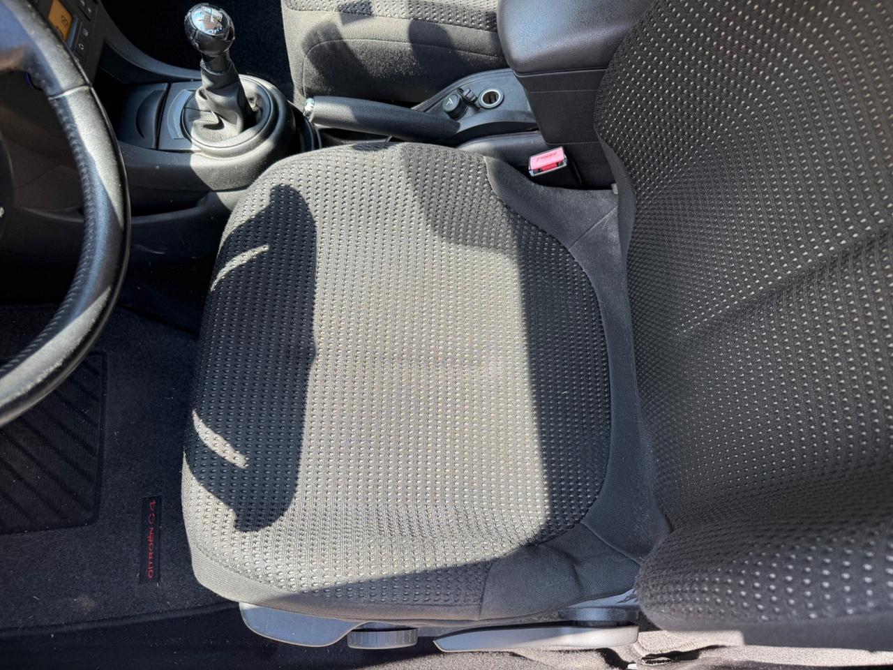 Citroen C4 1.6 16V VTi 120CV NEOPATETATI