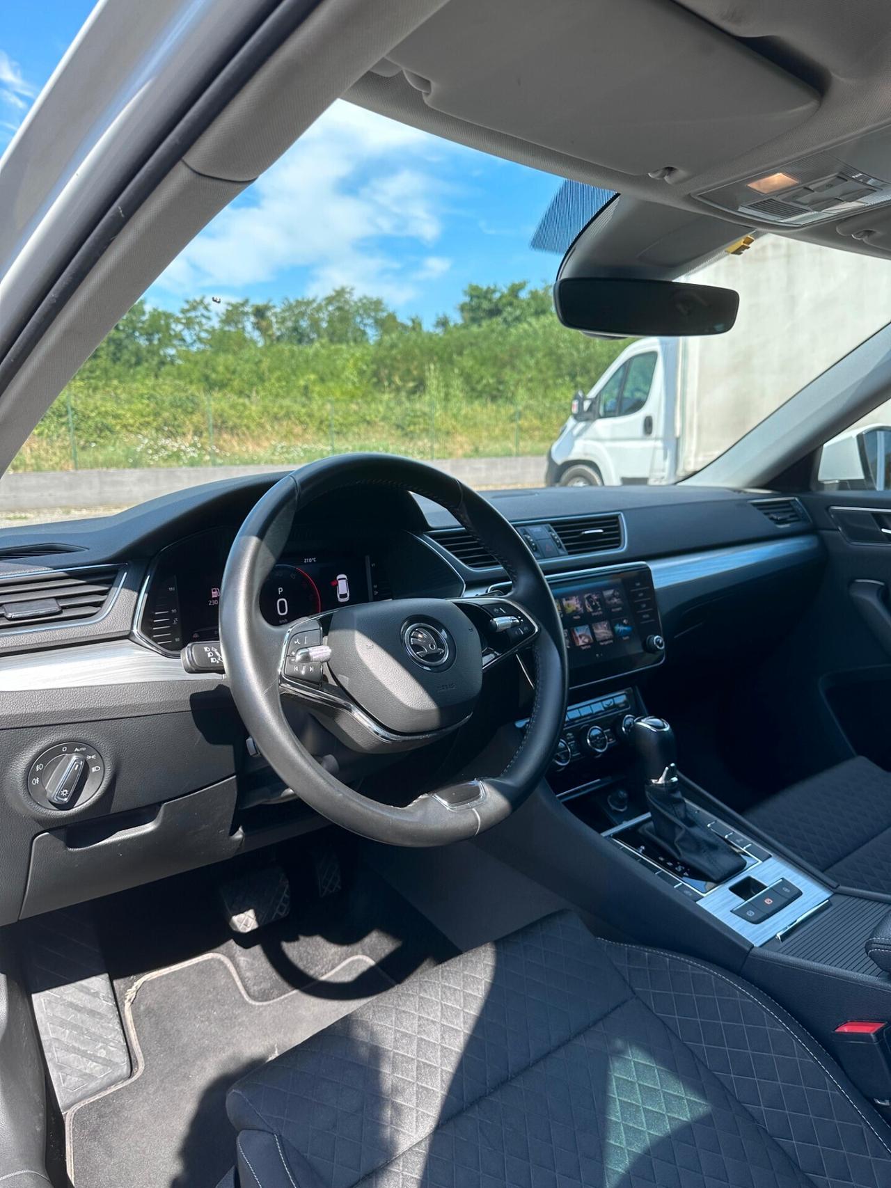 SKODA SUPERB 2.0 TDI EVO 150 CV SCR DSG WAGON EXECUTIVE