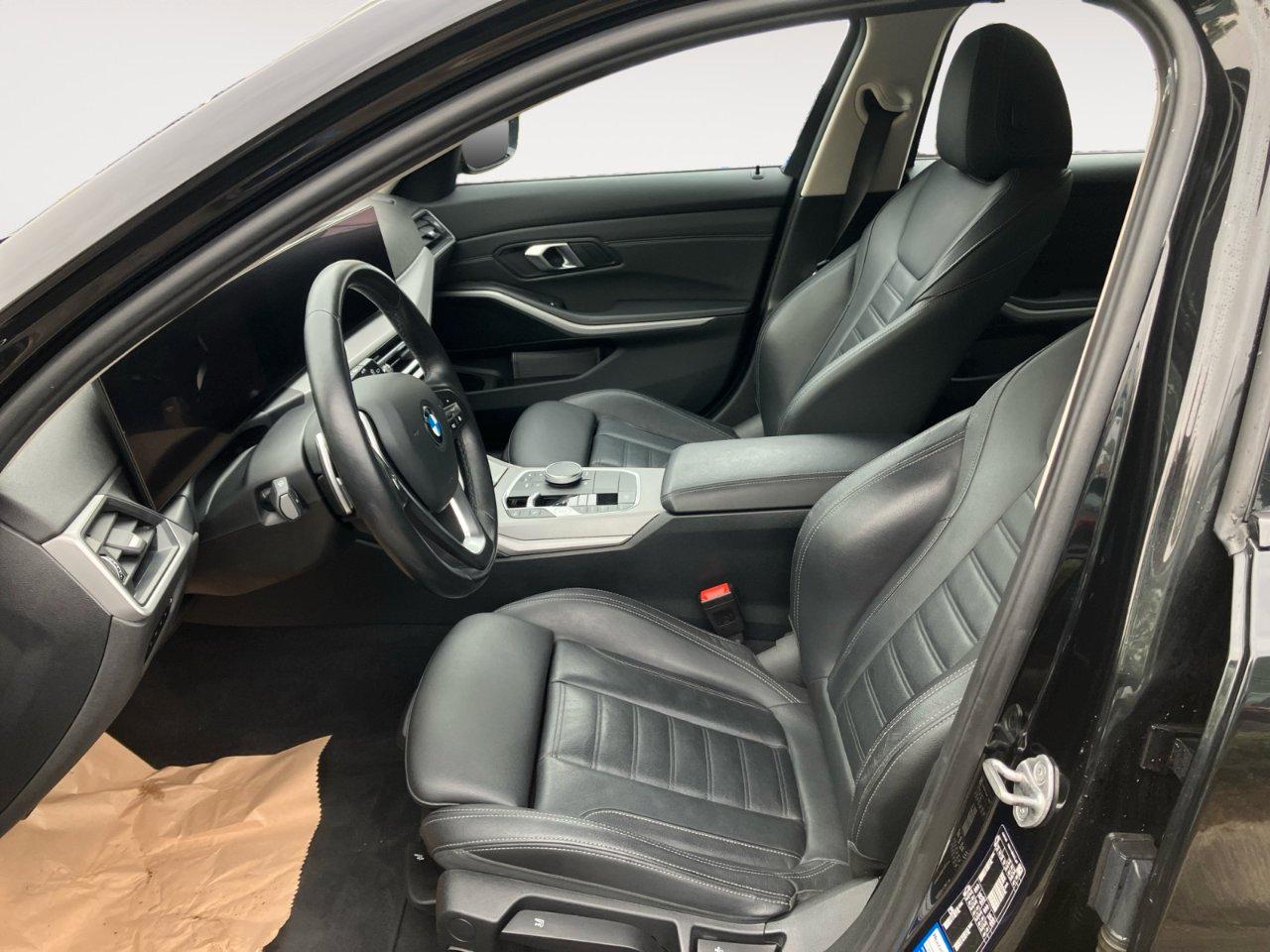 BMW 320 d Touring mhev 48V auto Business Adv