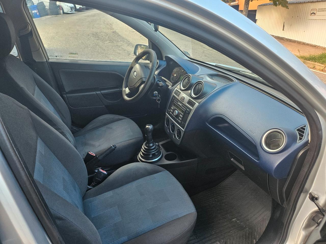Ford Fiesta 1.4 TDCi 5p. Ghia 114.000km 2008