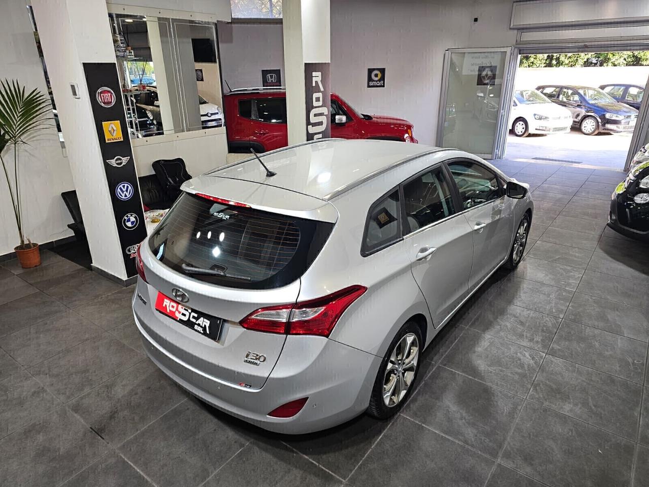 Hyundai i30 1.6 CRDi 128CV Style (119.000 km)