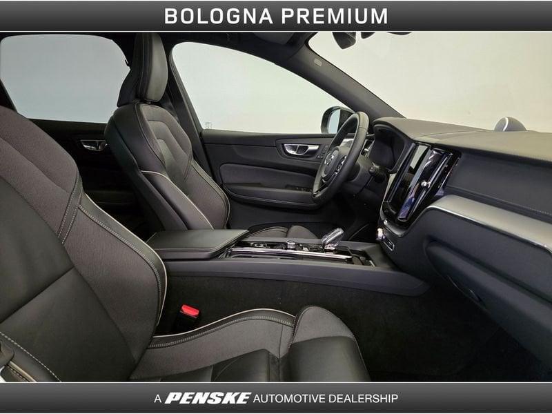 Volvo XC60 XC60 B5 (d) AWD automatico Ultimate Dark