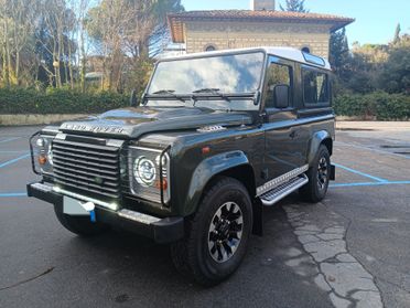 Land Rover Defender 90 2.4 TD4 Station Wagon E