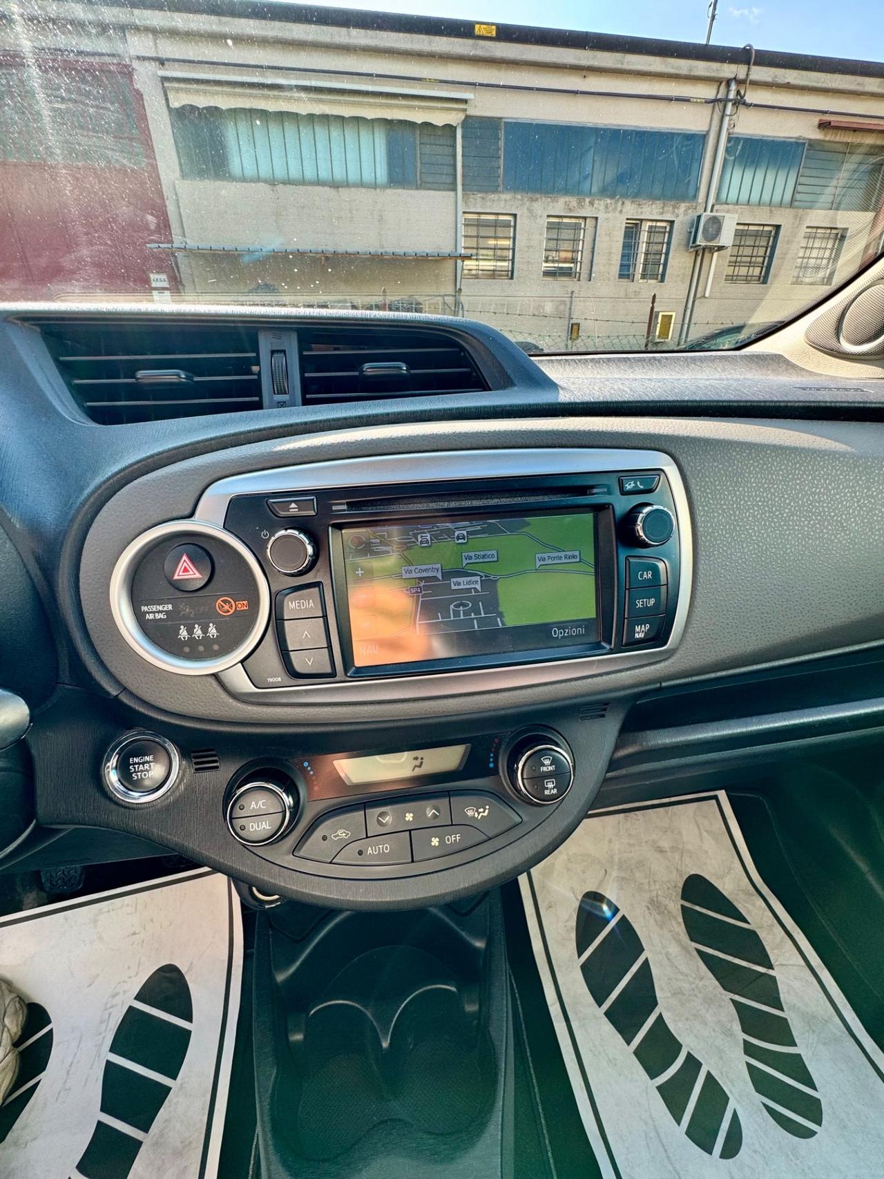 Toyota Yaris 1.3 3 porte Style