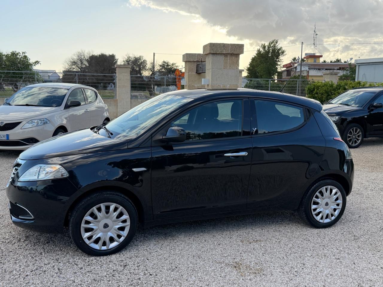 Lancia Ypsilon 1.2 69 CV 5 porte S&S Gold