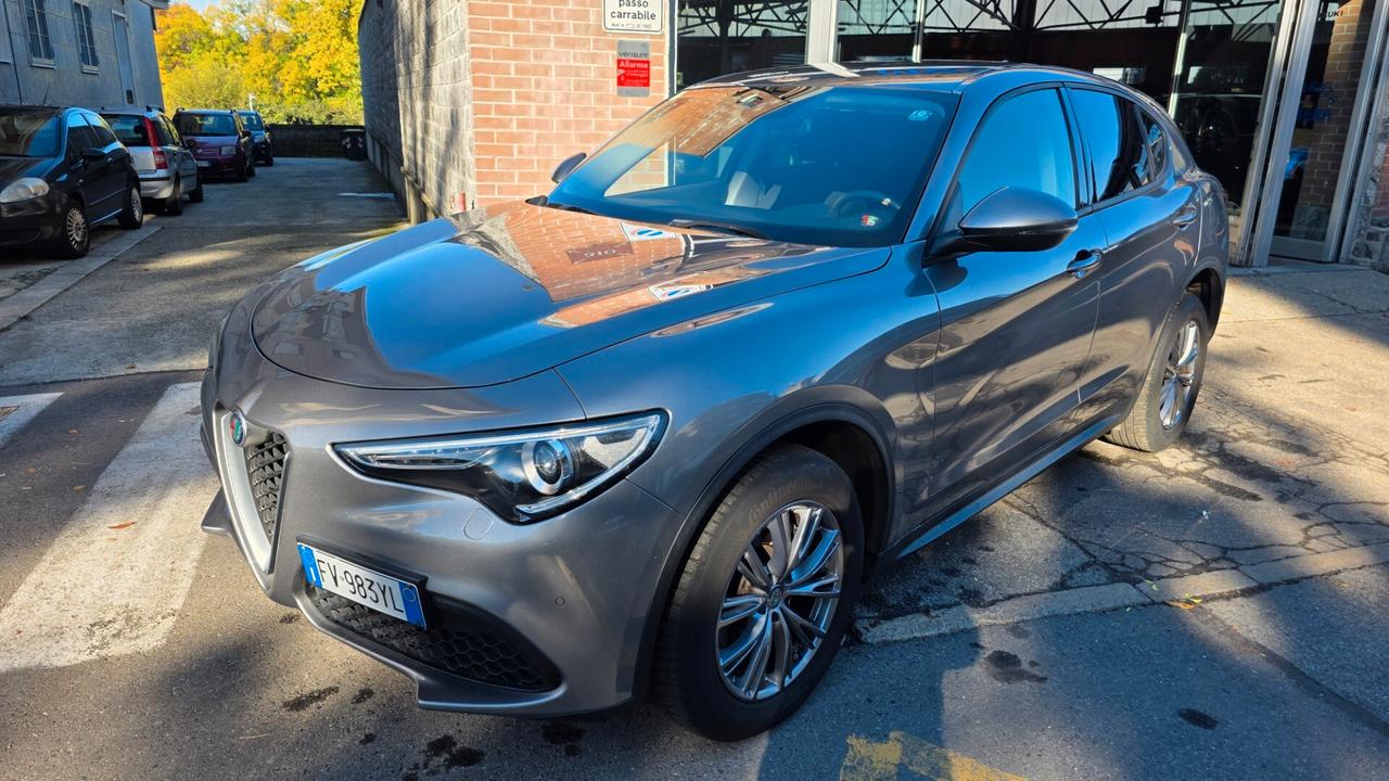 Alfa Romeo Stelvio 2.2 Turbodiesel 190 CV AT8 Q4 Business