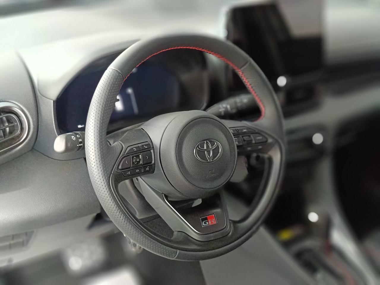 TOYOTA Yaris 1.5 Hybrid 130 - GR SPORT MY25