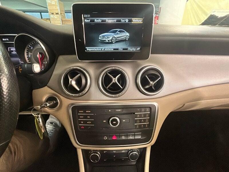 Mercedes-Benz CLA CLA Coupé 180 D