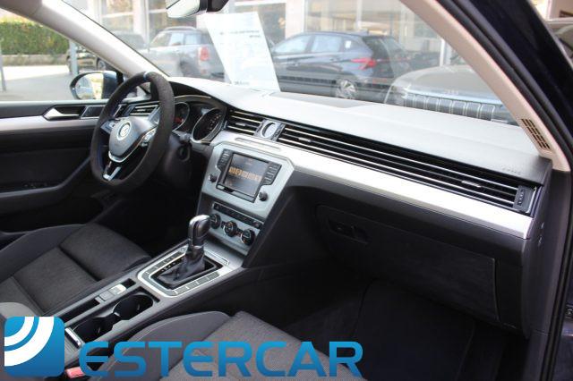 VOLKSWAGEN Passat Variant 1.6 TDI DSG Comfortline