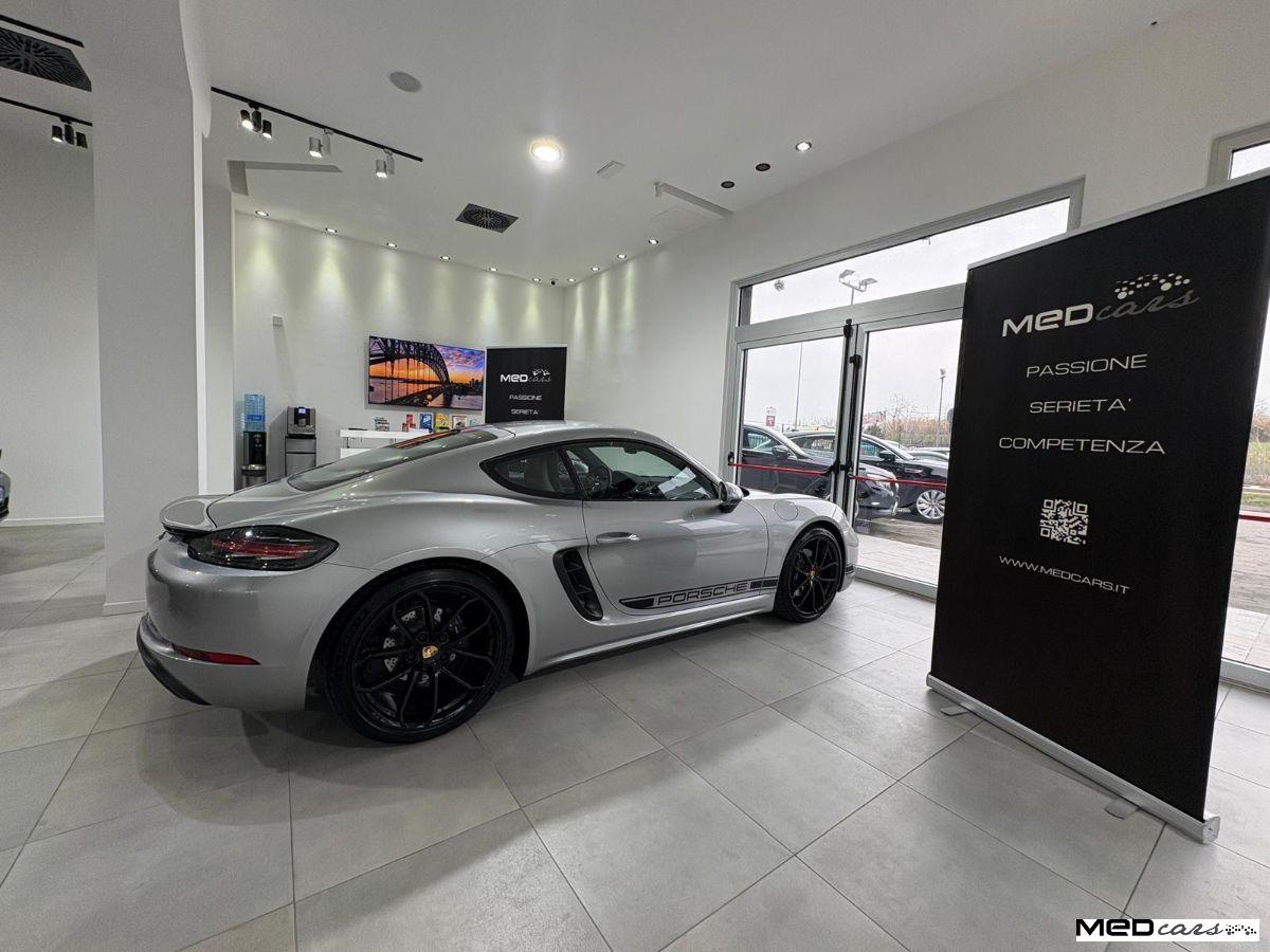 PORSCHE - 718 CAYMAN STYLE EDITION