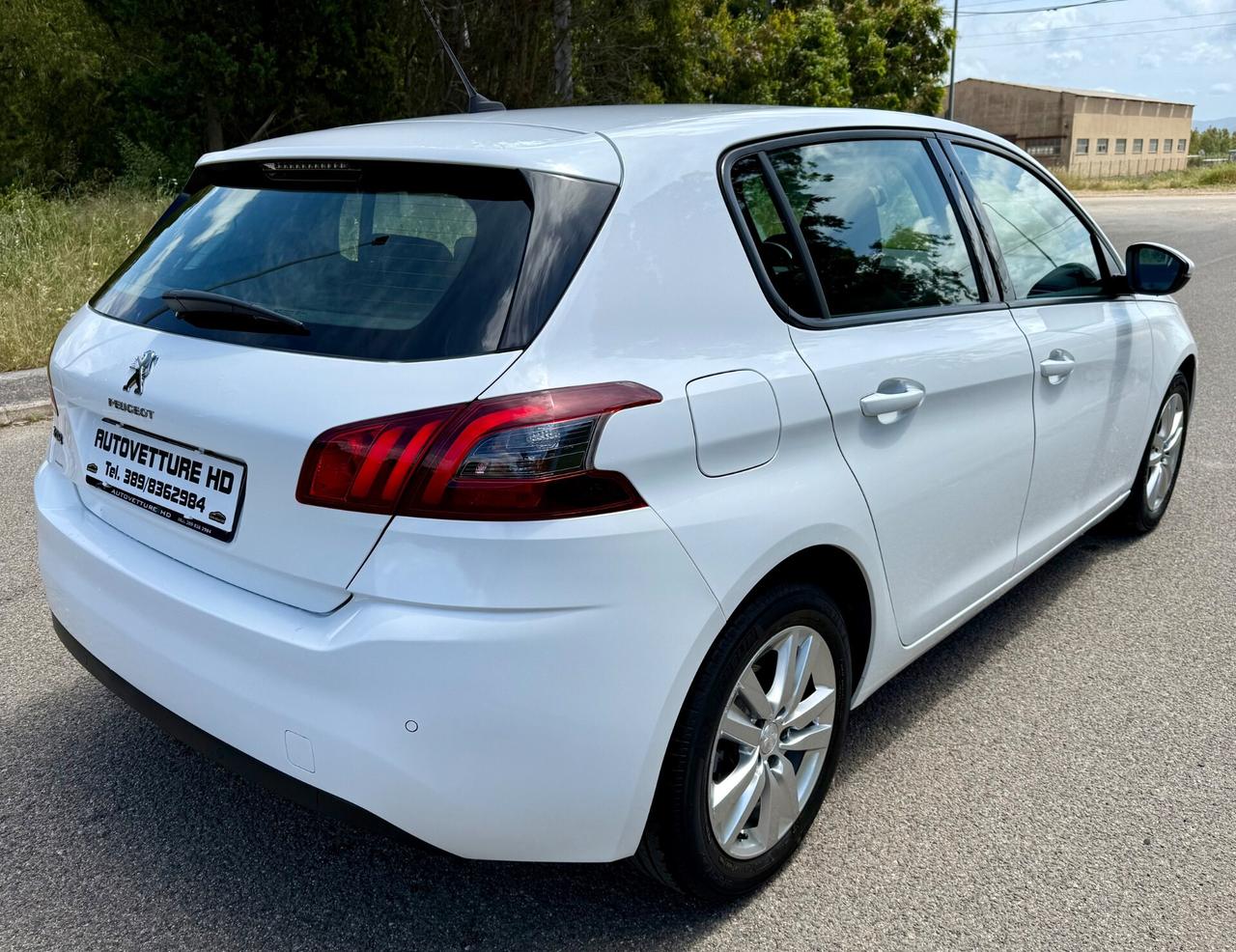 Peugeot 308 BlueHDi 130 S&S Business