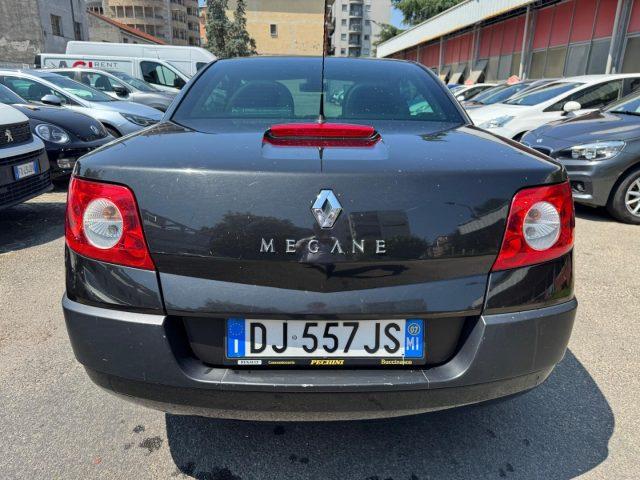 RENAULT Megane Mégane C-C 1.6 16V Dynamique