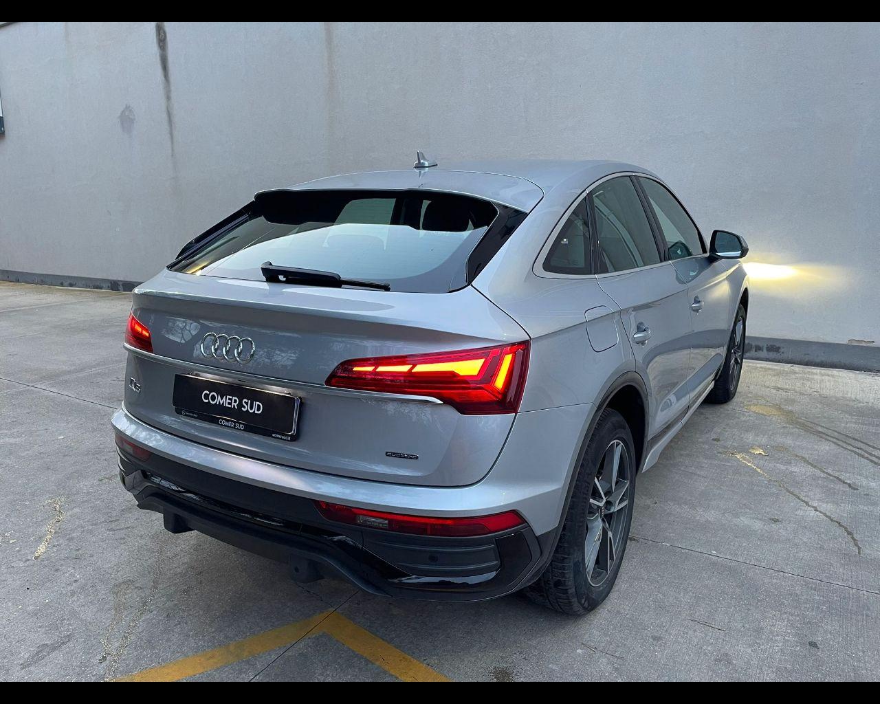 AUDI Q5 I Sportback 2021 - Q5 Sportback 40 2.0 tdi mhev 12V S lin