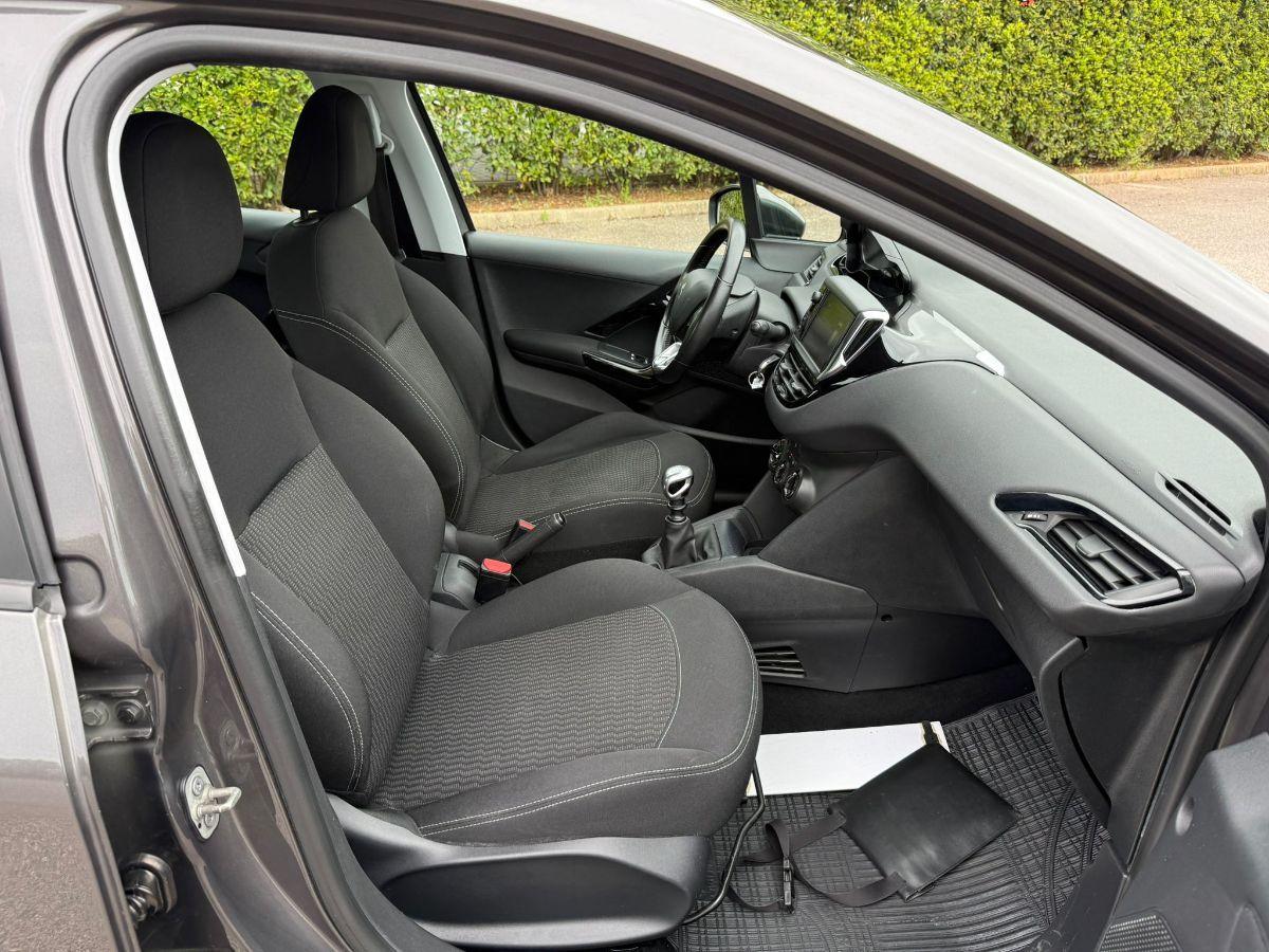 PEUGEOT - 208 - BlueHDi 100 S&S 5p. Active