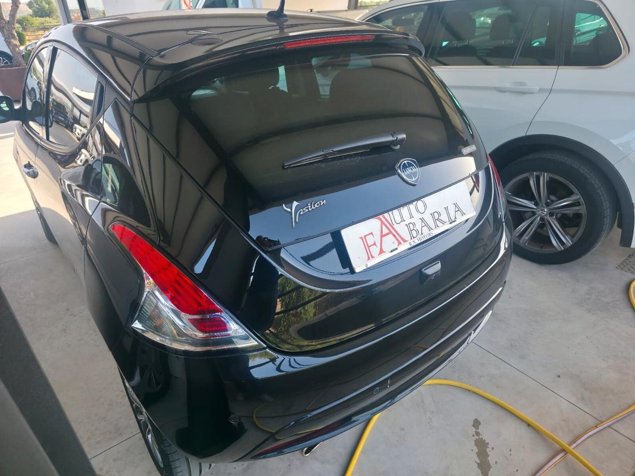Lancia Ypsilon 1.0 FireFly 5 porte S&S Hybrid Gold Plus