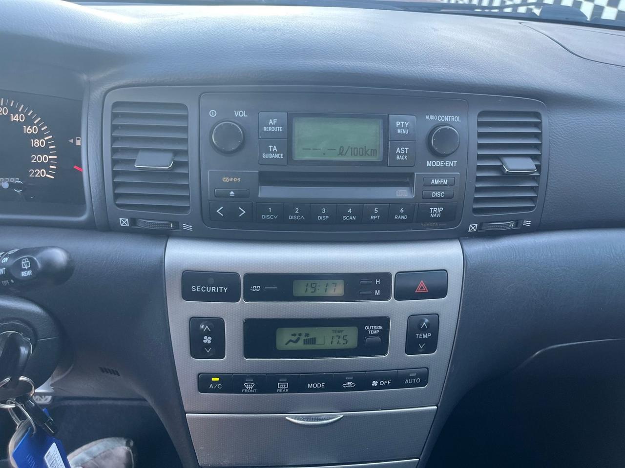 Toyota Corolla 1.4 16V 5 porte Unipro 2004