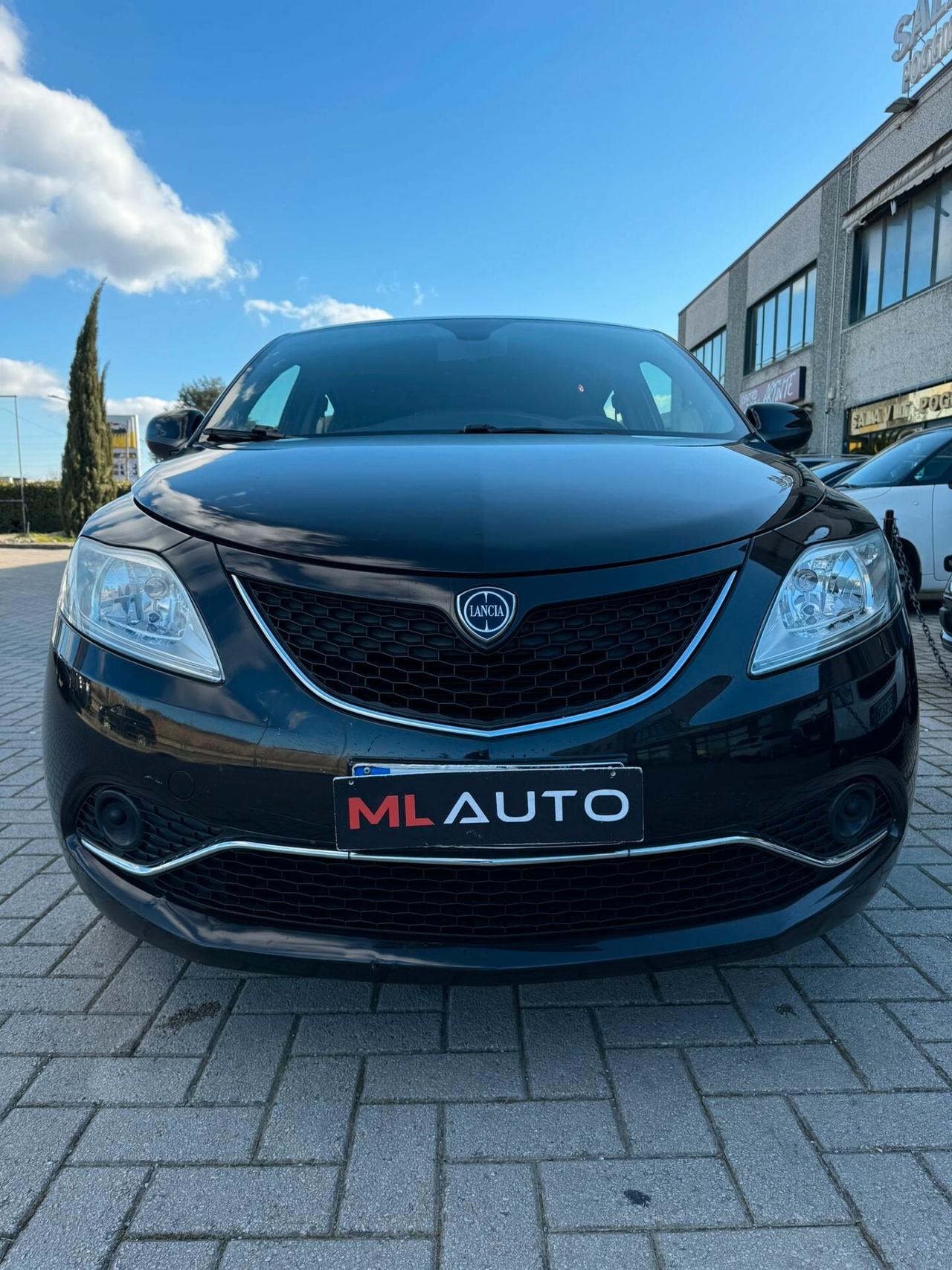 Lancia Ypsilon 1.2 69 CV 5 porte GPL Ecochic Gold - OK NEOPATENTATO