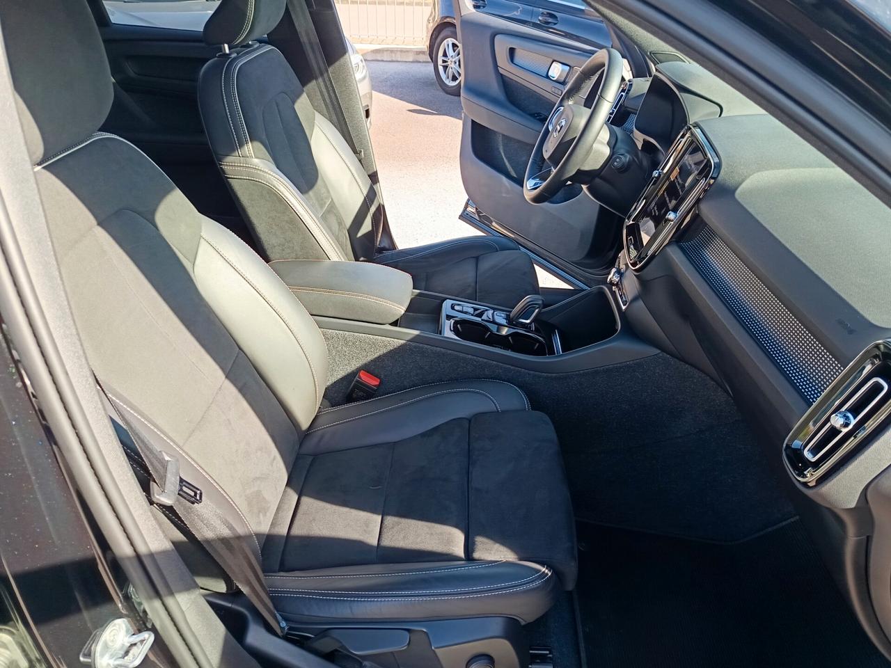 Volvo XC40 1.5 T4 PHEV R-design AUTO MY21
