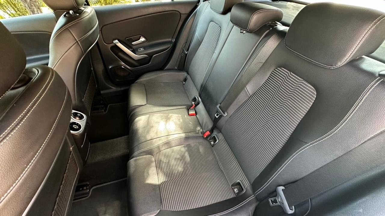 Mercedes-benz A 180 d Automatic Executive AMG 2018 PERFETTA leggi testo