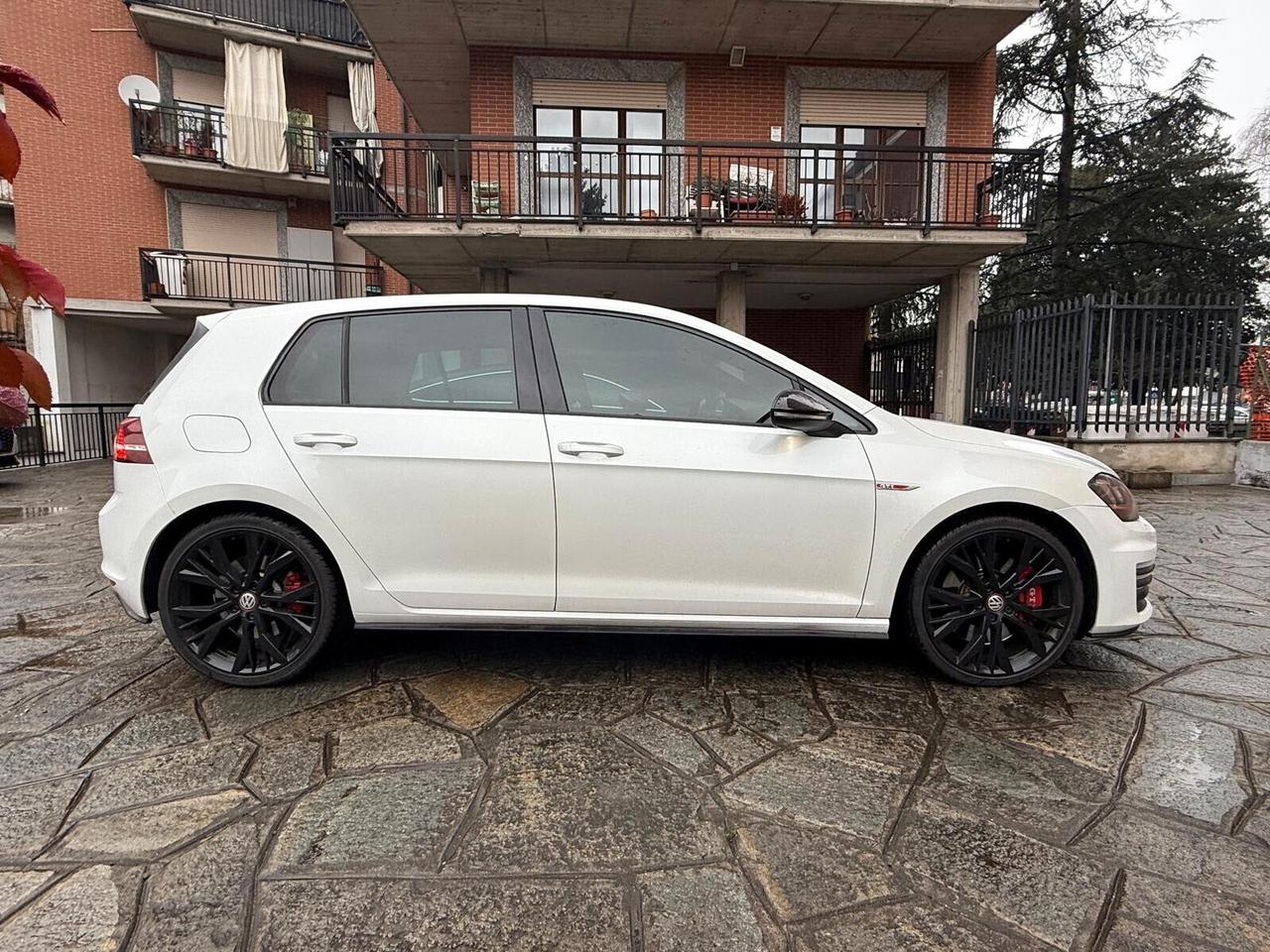 Volkswagen Golf GTI Golf GTI 2.0 TSI DSG 5p. BlueMotion Technology