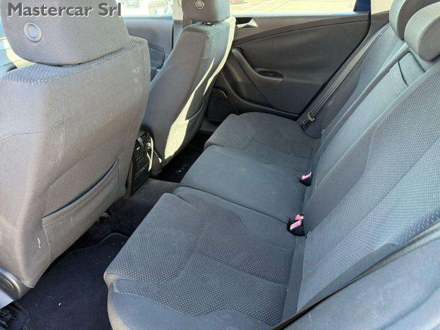 VOLKSWAGEN Passat Variant Passat VI 2005 Variant 2.0 tdi Business DK924ZT