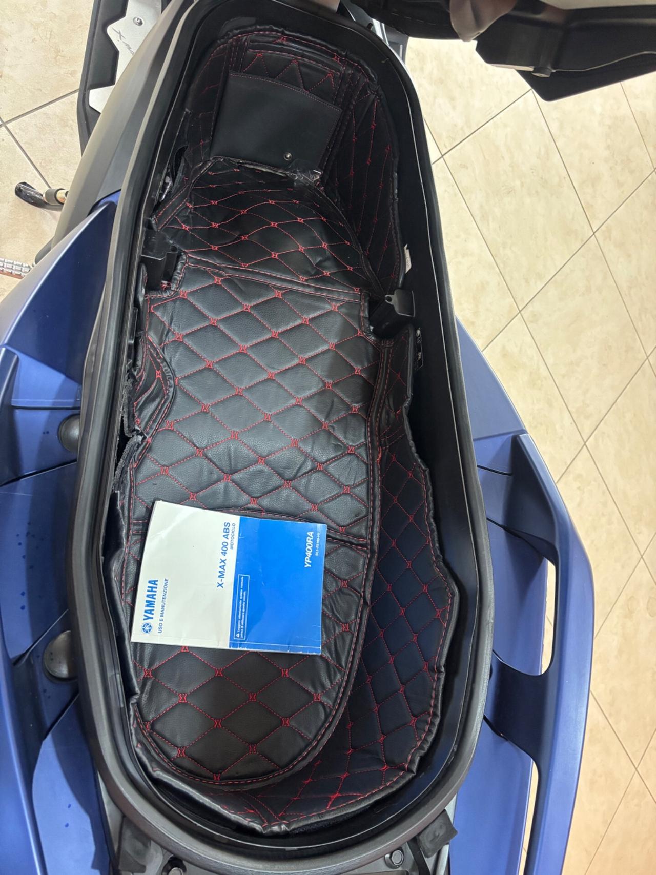 Yamaha X-Max 400 adenture