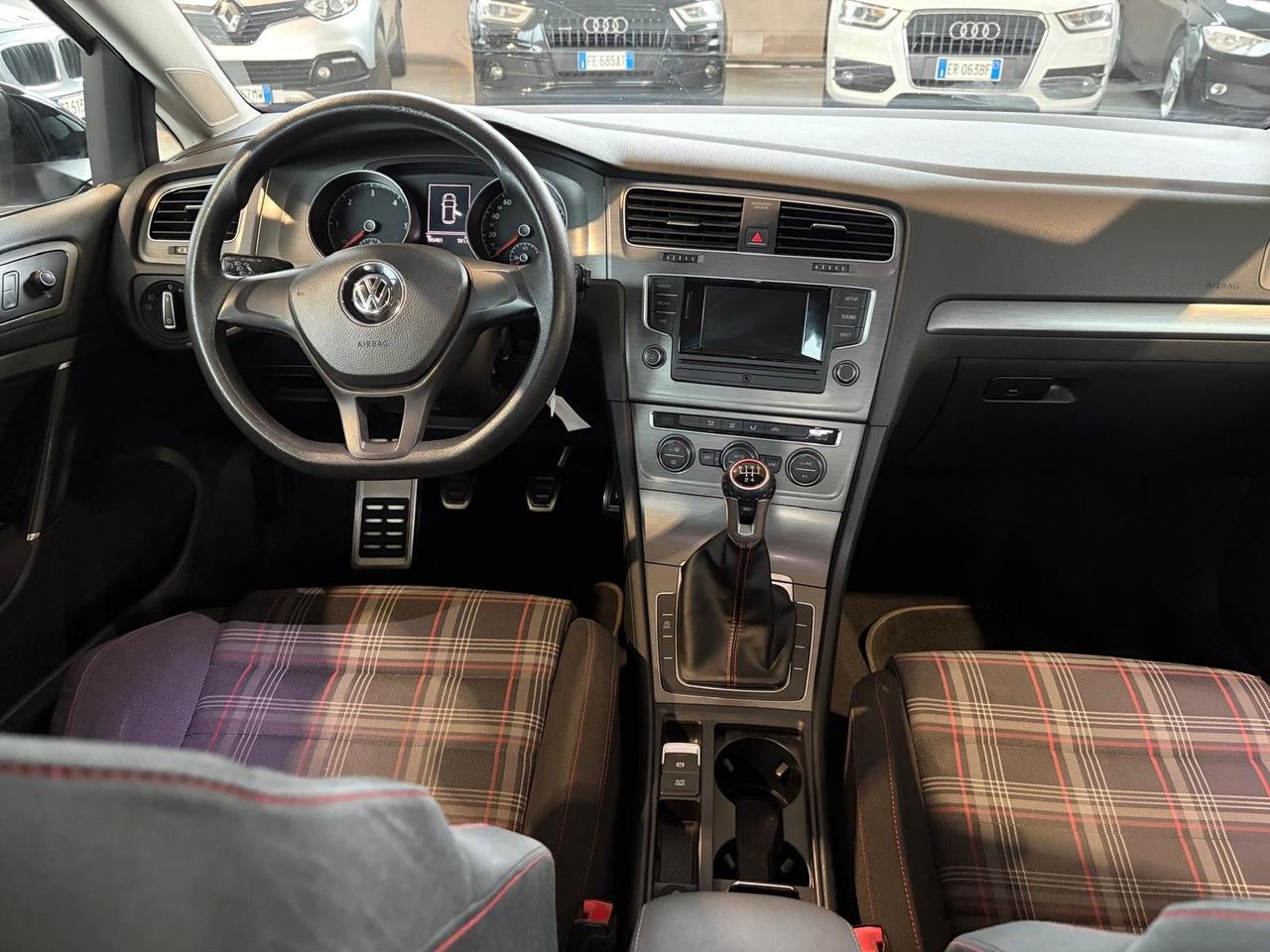 Volkswagen Golf Business 1.6 TDI 5p. Highline