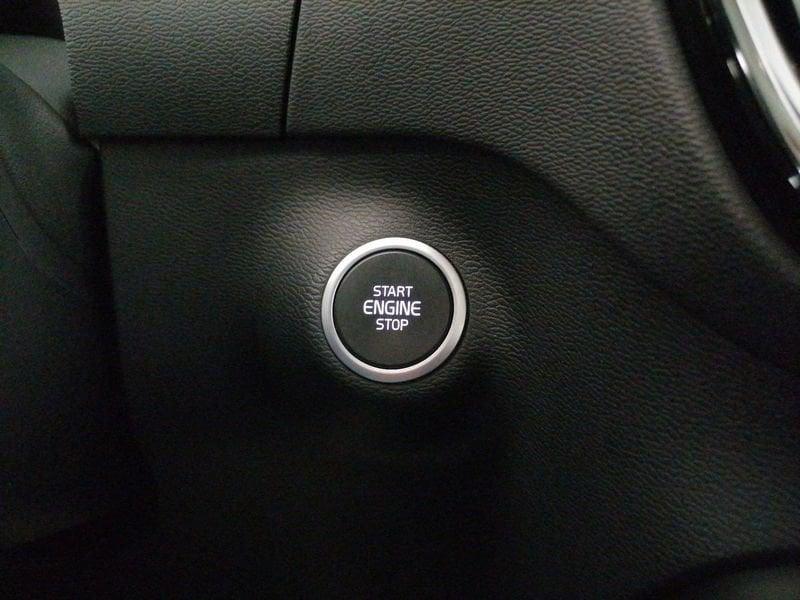Volvo XC40 1.5 t3 Momentum Pro 163cv auto my21