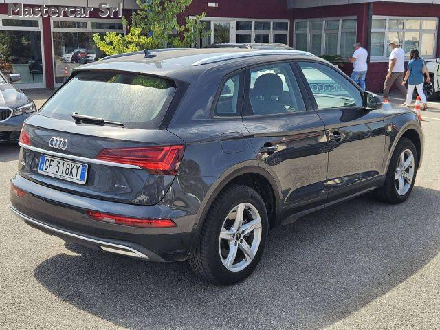 AUDI Q5 Q5 40 2.0 tdi mhev 12V Business quattro s-tronic -