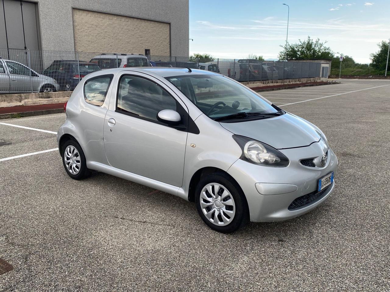 Toyota Aygo 1.0 12V VVT-i 3 porte Griffe
