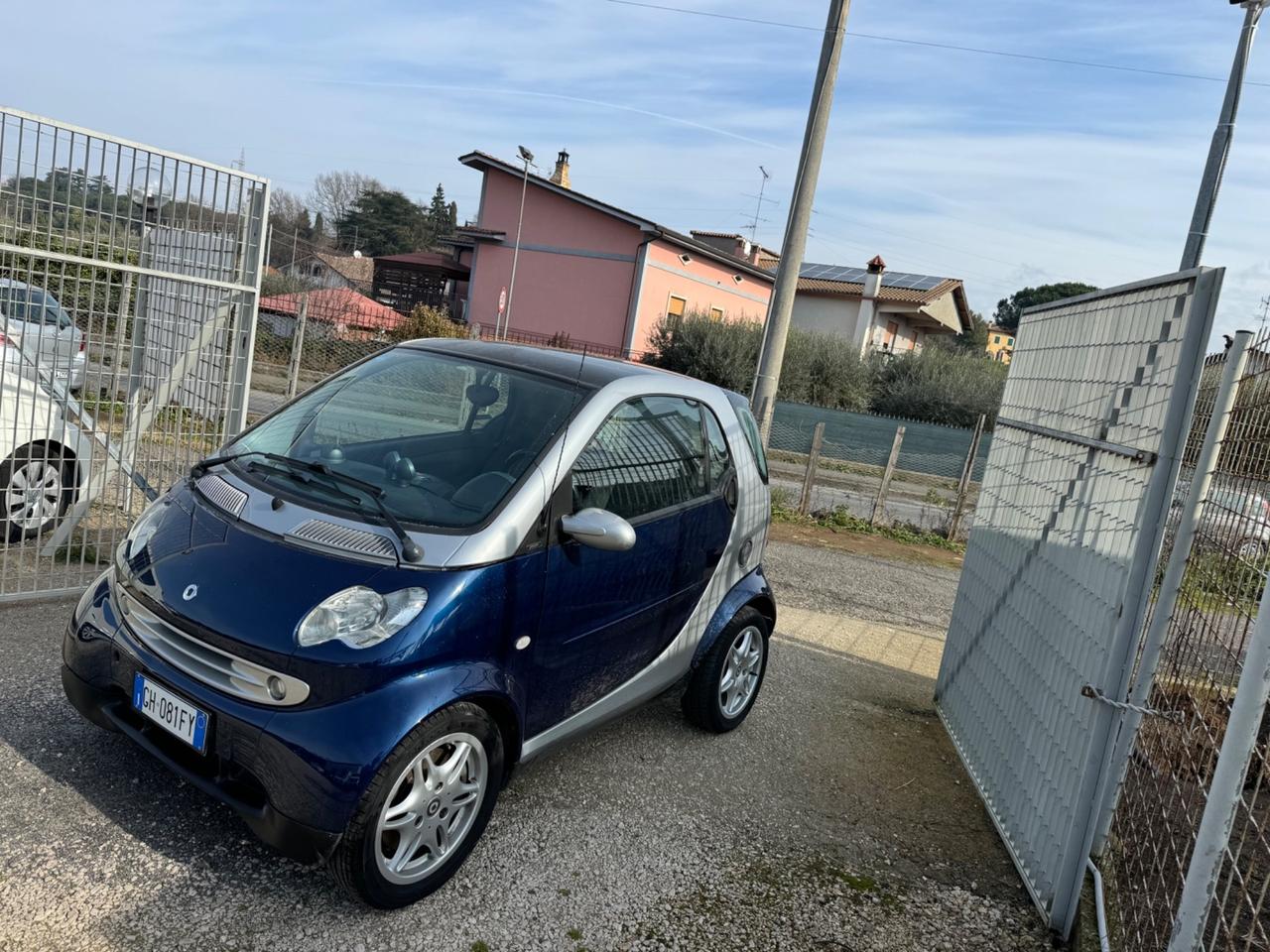 Smart ForTwo 700 coupé passion (45 kW) NEOPATENTATI