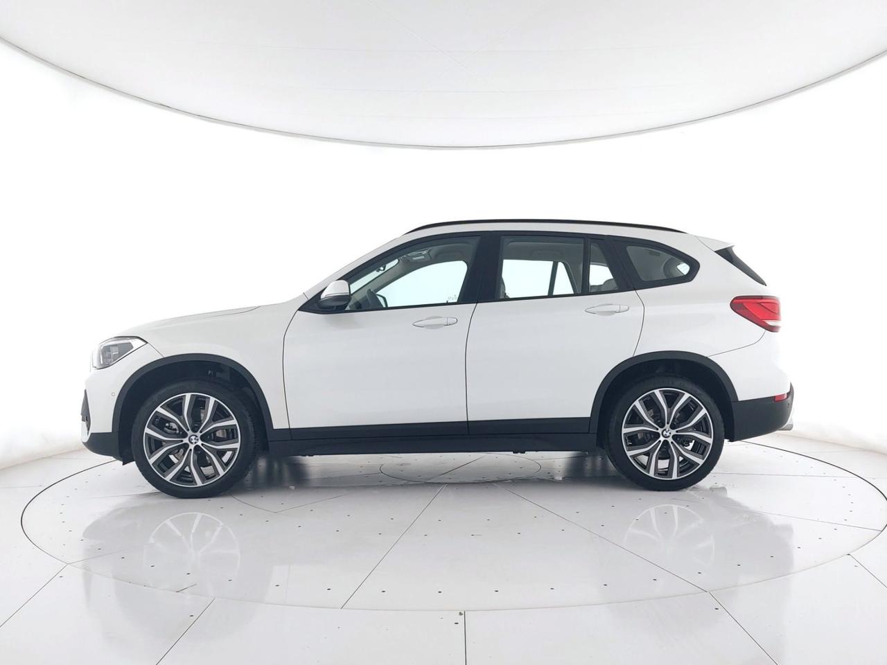 BMW X1 sdrive20d Business Advantage auto PELLE+FULL LED+C19"