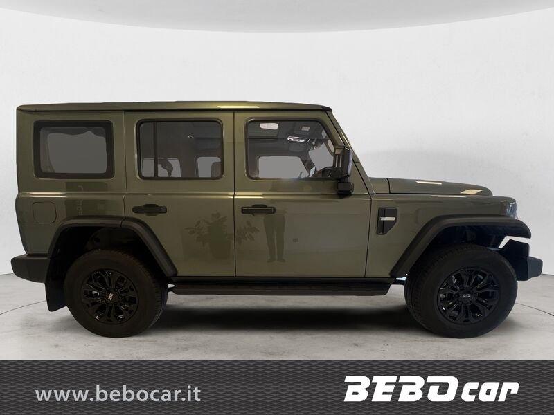EMC 212 212 2.0 TGDI 8AT 4WD Adventurer