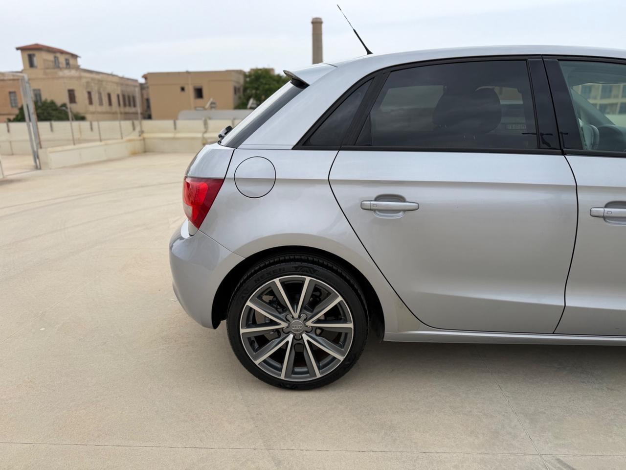 Audi A1 SPB 1.6 TDI S tronic Admired