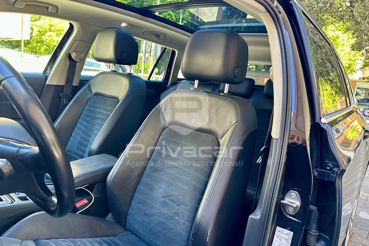 VOLKSWAGEN Passat Variant 2.0 TDI DSG Executive BlueMotion Tech.