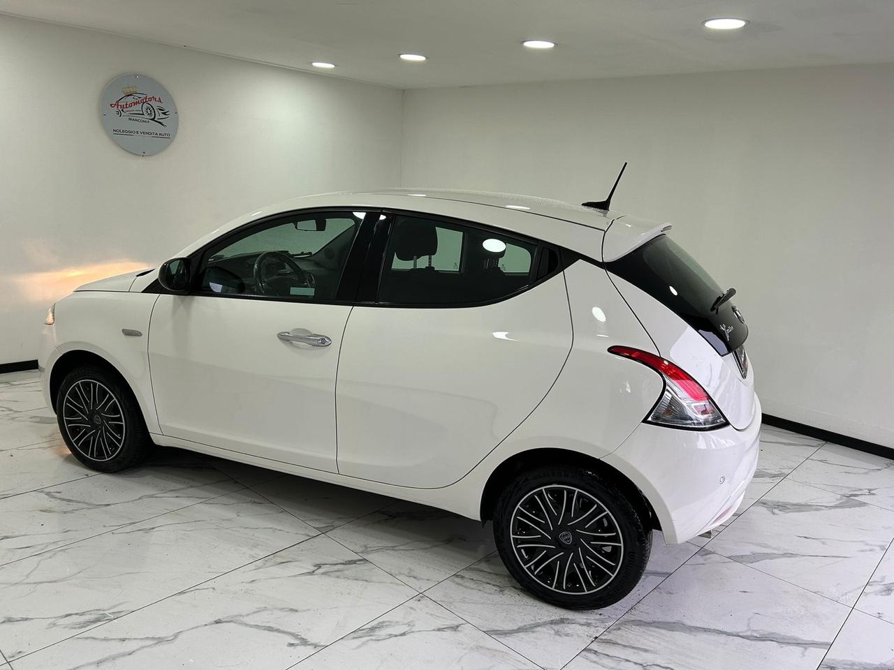 Lancia Ypsilon 1.0 FireFly 5 gold-2021-NEOPATENTATI-GARANTITA