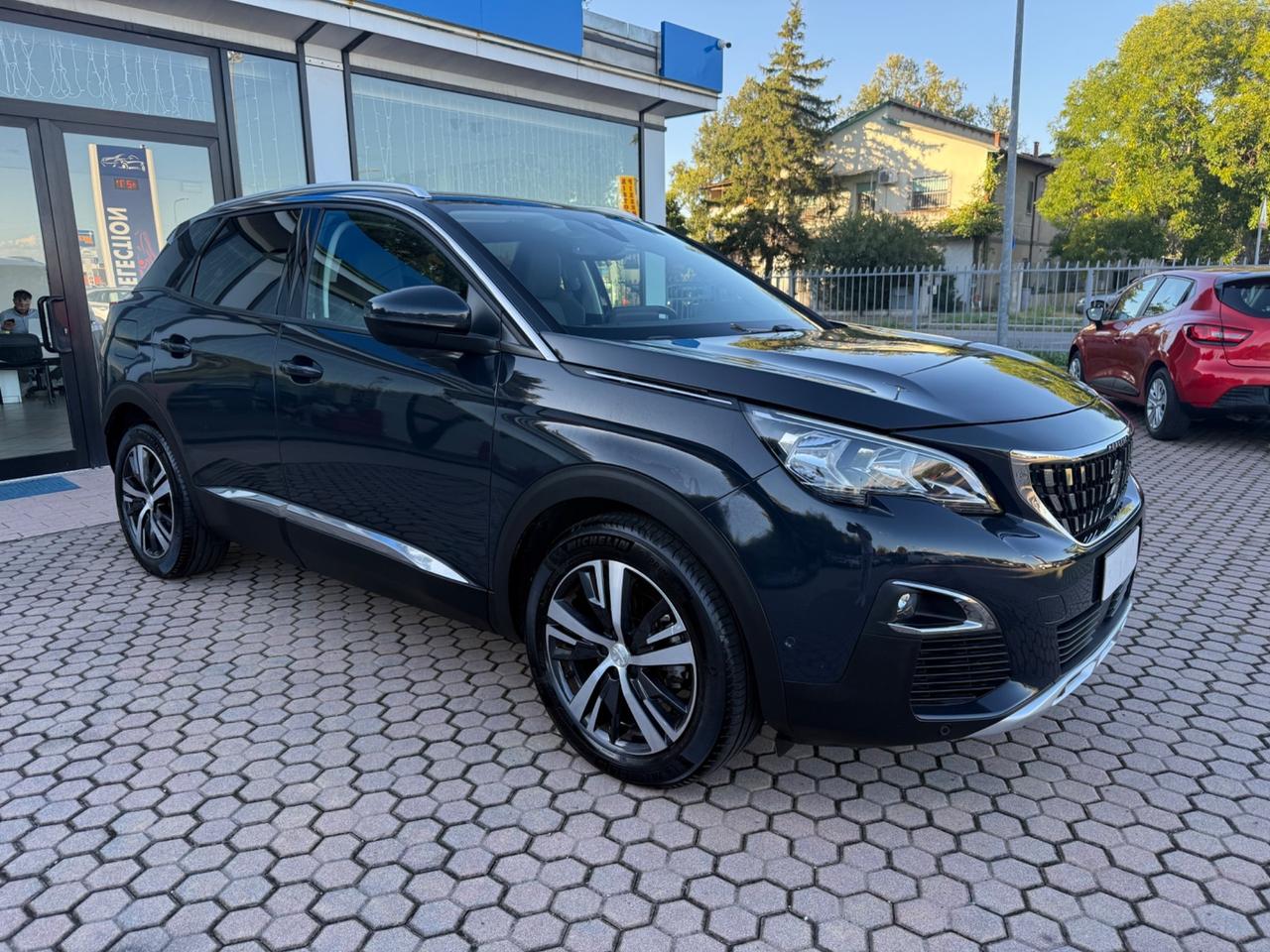 Peugeot 3008 BlueHDi 130 S&S EAT8 Allure