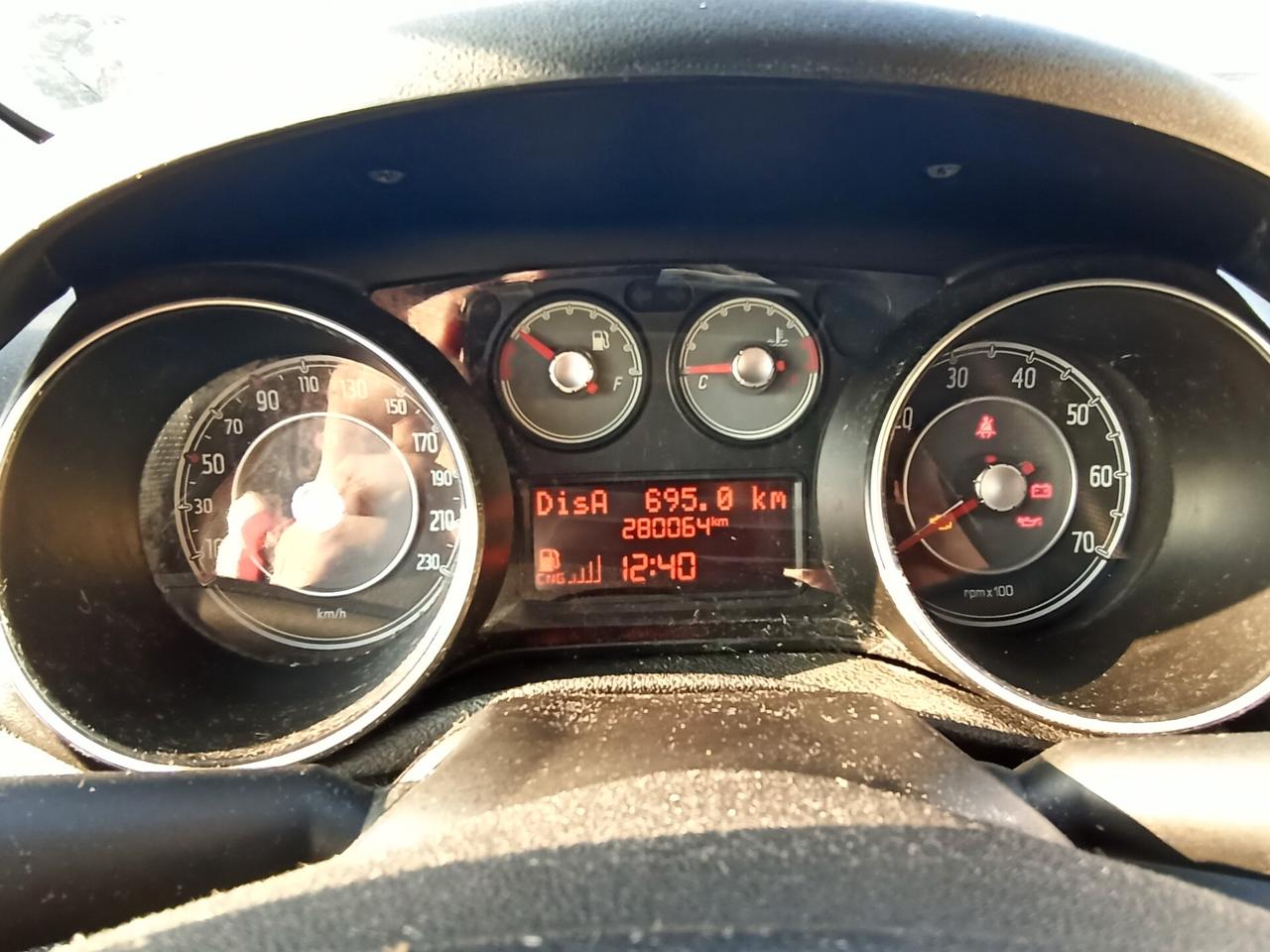 Fiat Punto 1.4 8V 5 porte Natural Power Street