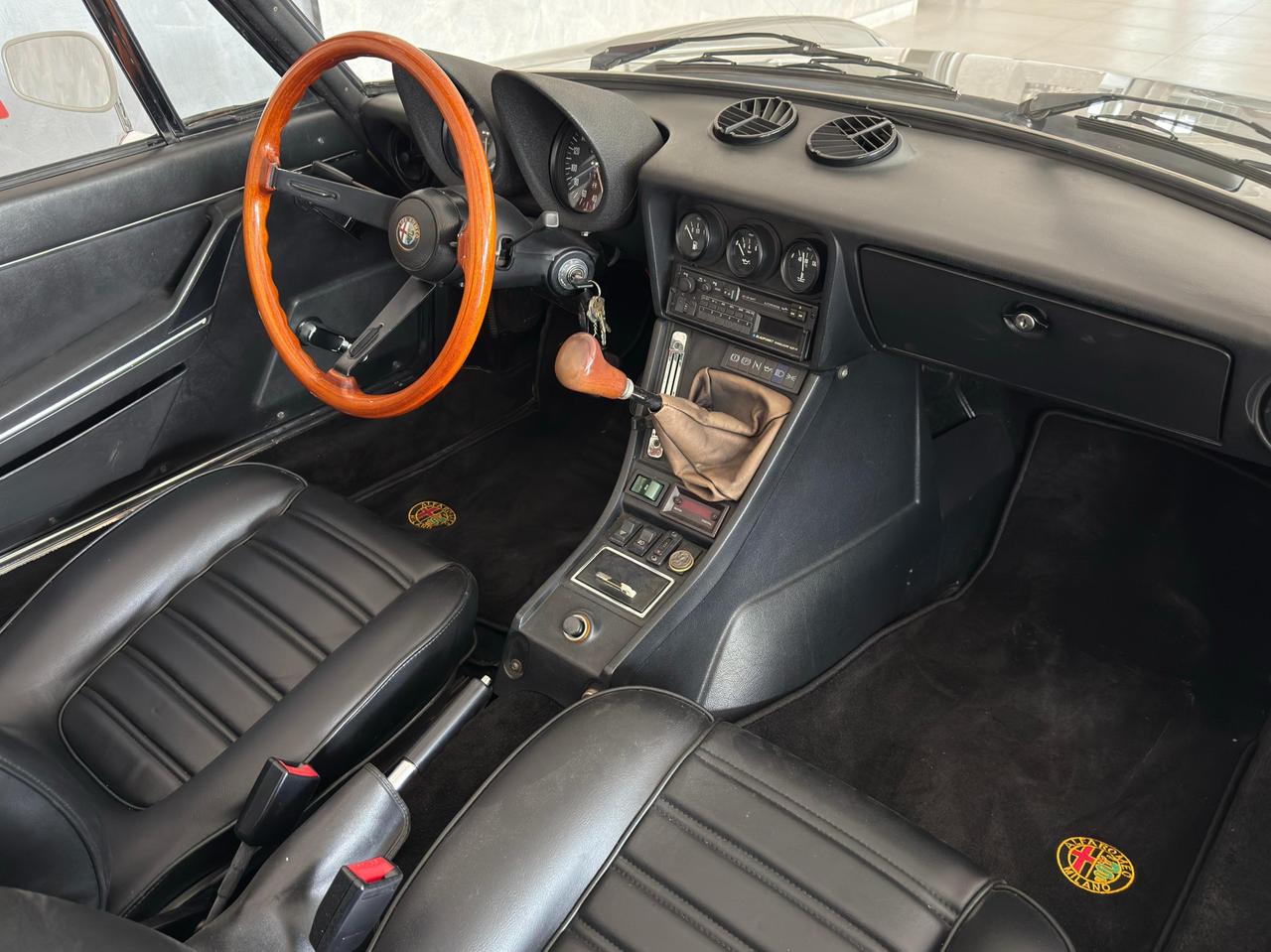 Alfa Romeo Spider 2.0 Veloce 128cv