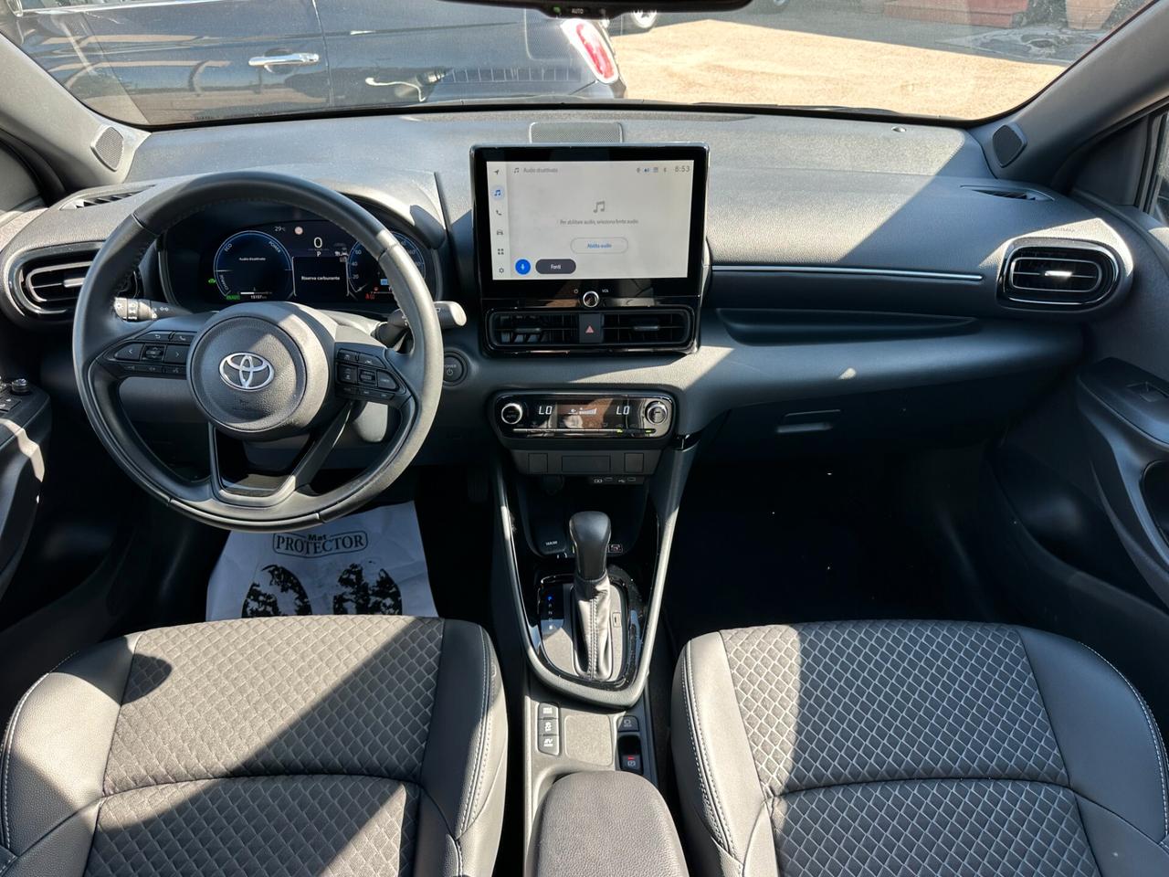 Toyota Yaris 1.5 Hybrid 130 CV Premiere - Garanzia Ufficiale