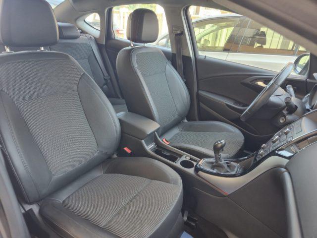 OPEL Astra 1.4 100CV 5 porte Cosmo sedan