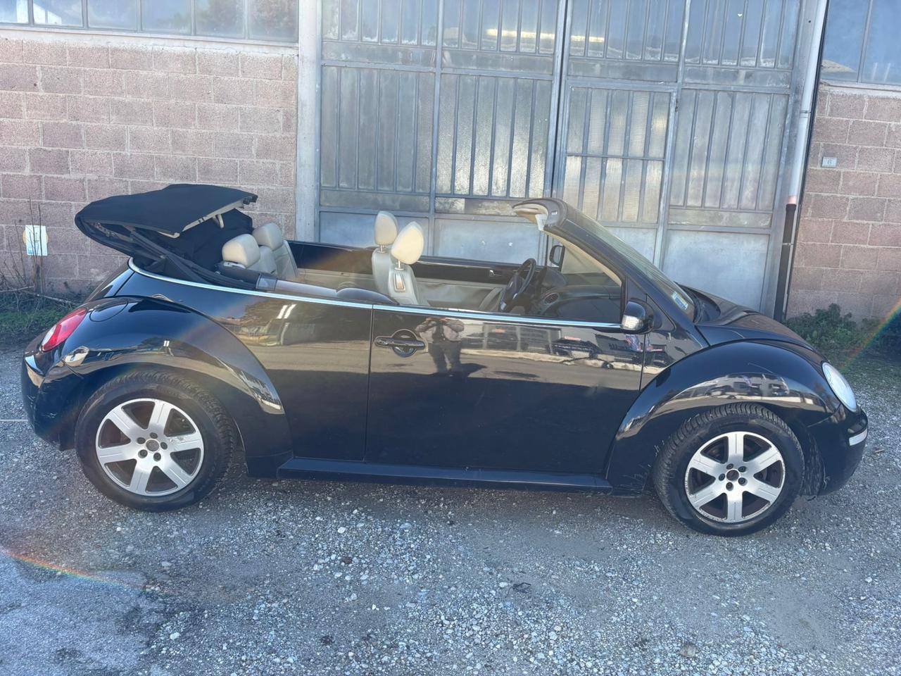 Volkswagen New Beetle 1.9 TDI 105CV Cabrio