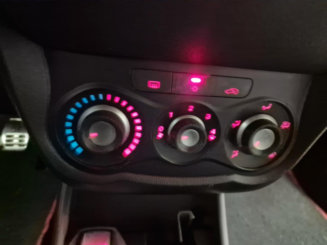 Alfa Romeo MiTo 1.4 78 CV Distinctive Sport Pack