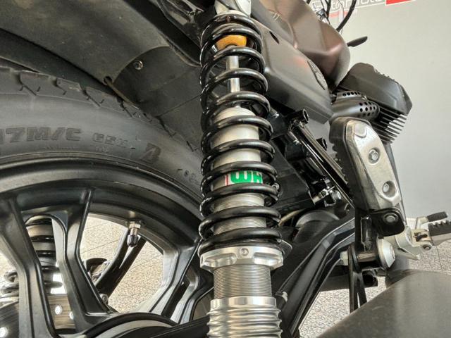 MOTO GUZZI V7 STONE